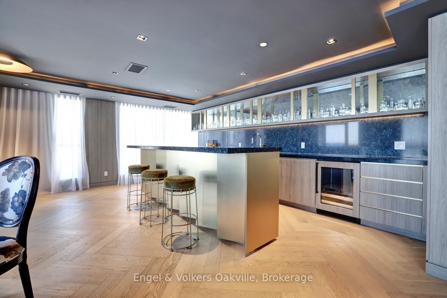 405 Dundas Street W, Unit 307 - Photo 38