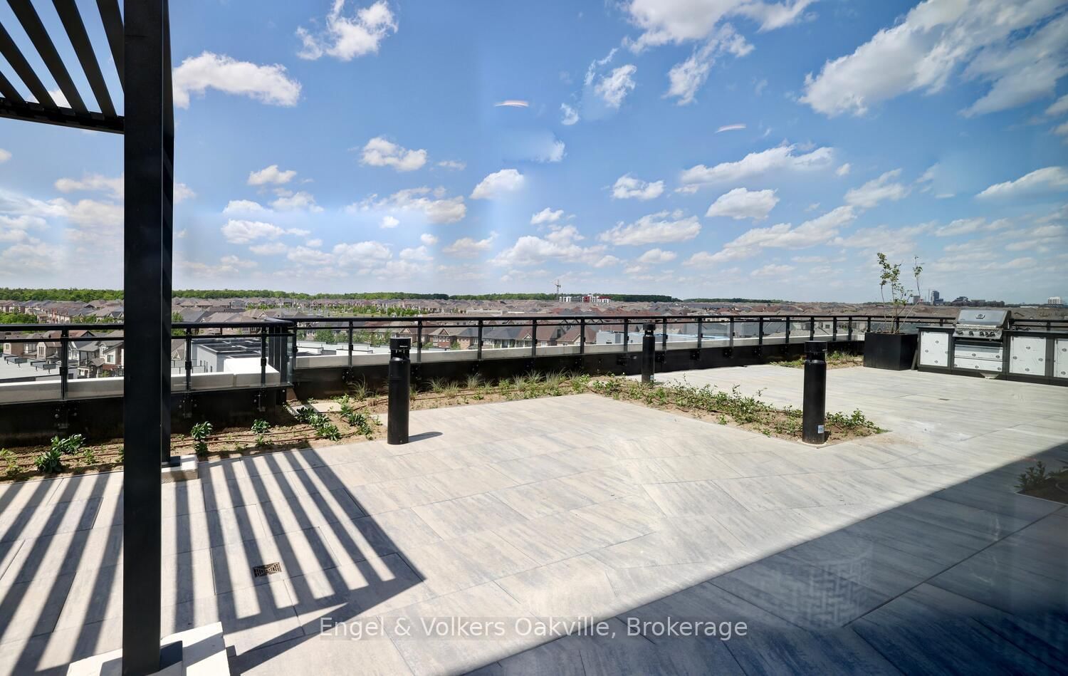 405 Dundas Street W, Unit 307 - Photo 42