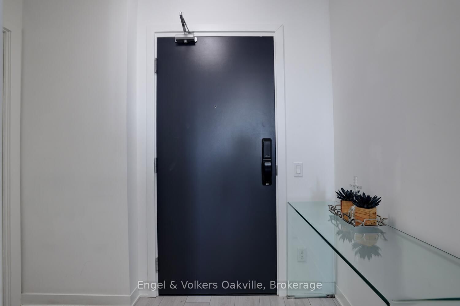 405 Dundas Street W, Unit 307 - Photo 8