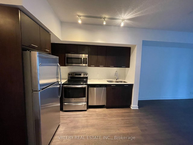 4003 - 2200 Lake Shore Boulevard W