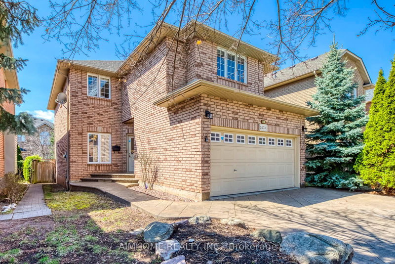 2433 Valley Heights Cres, Oakville, L6H 6X3 | Image 2