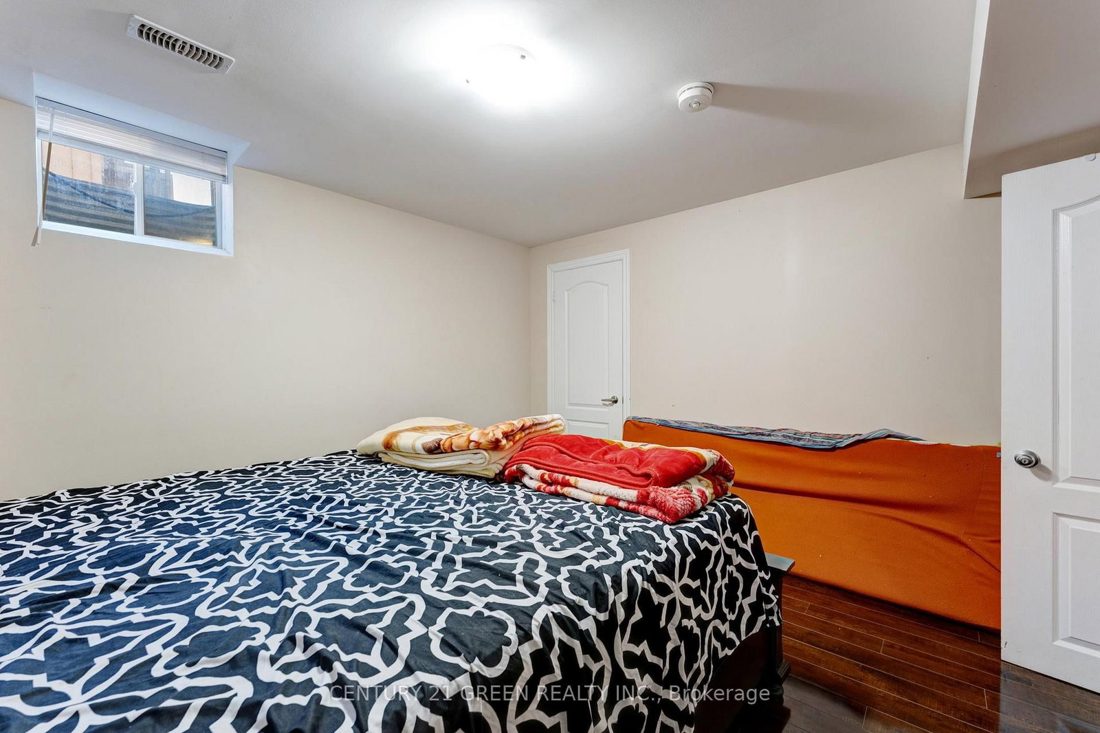 15 Hoxton Road - Photo 42