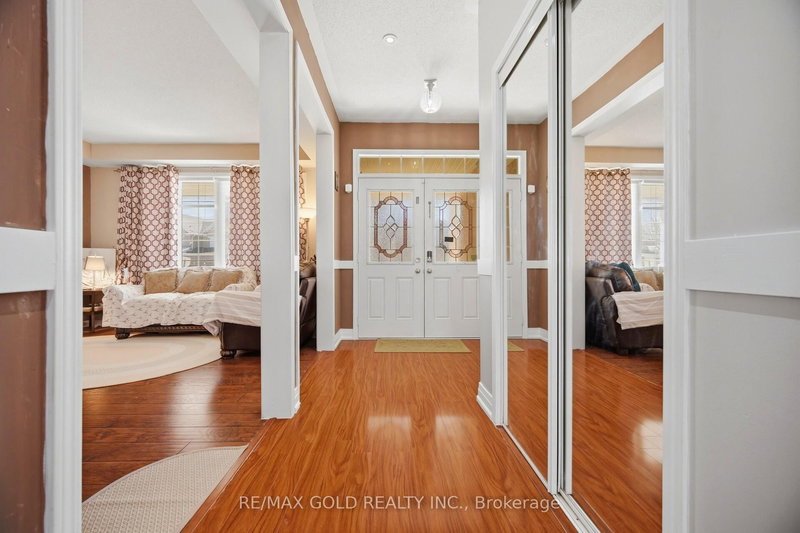 28 Latania Blvd, Brampton, L6P 1S9 | Image 2