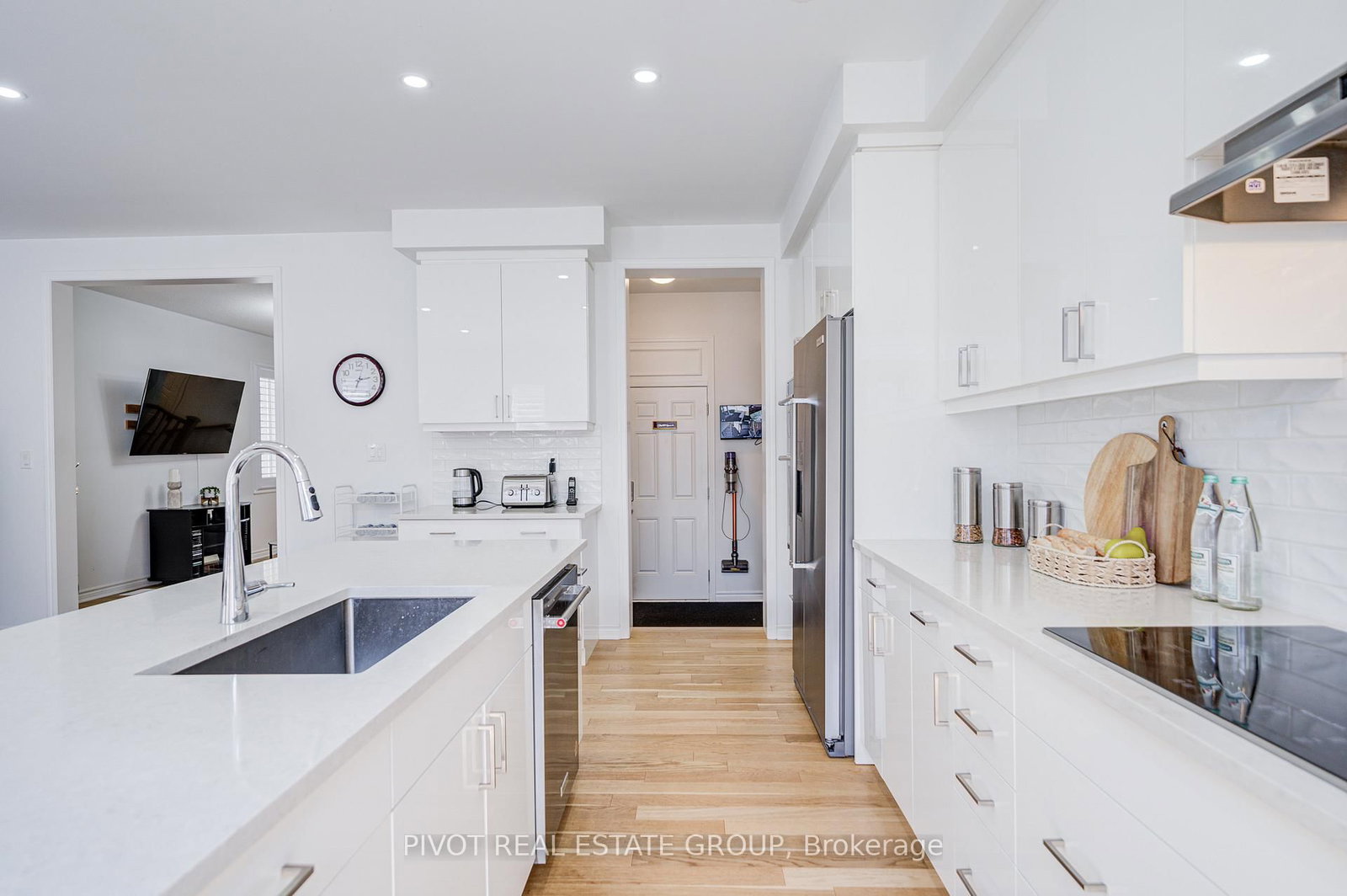 Detached House for sale at 1226 Muskoka Heights, Milton, Ontario, L9E 1Y6 - Bowes - MLS: W12996002