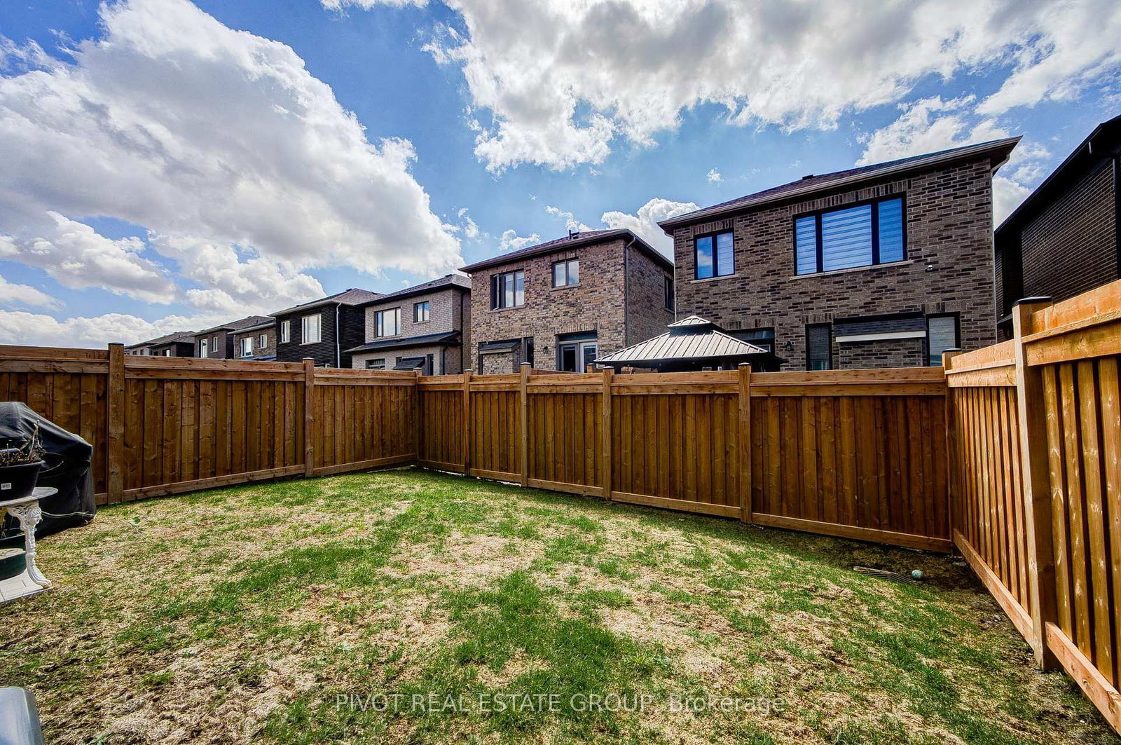 Detached House for sale at 1226 Muskoka Heights, Milton, Ontario, L9E 1Y6 - Bowes - MLS: W12996002