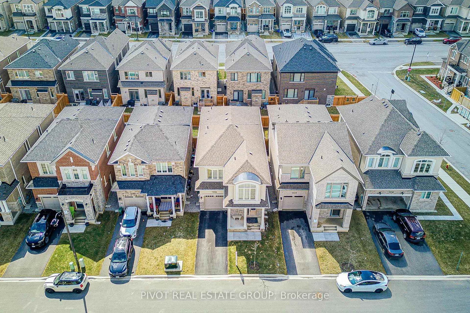 Detached House for sale at 1226 Muskoka Heights, Milton, Ontario, L9E 1Y6 - Bowes - MLS: W12996002