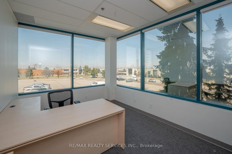 200 - B - 989 Derry Rd, Mississauga, L5T 2J8 | Image 3