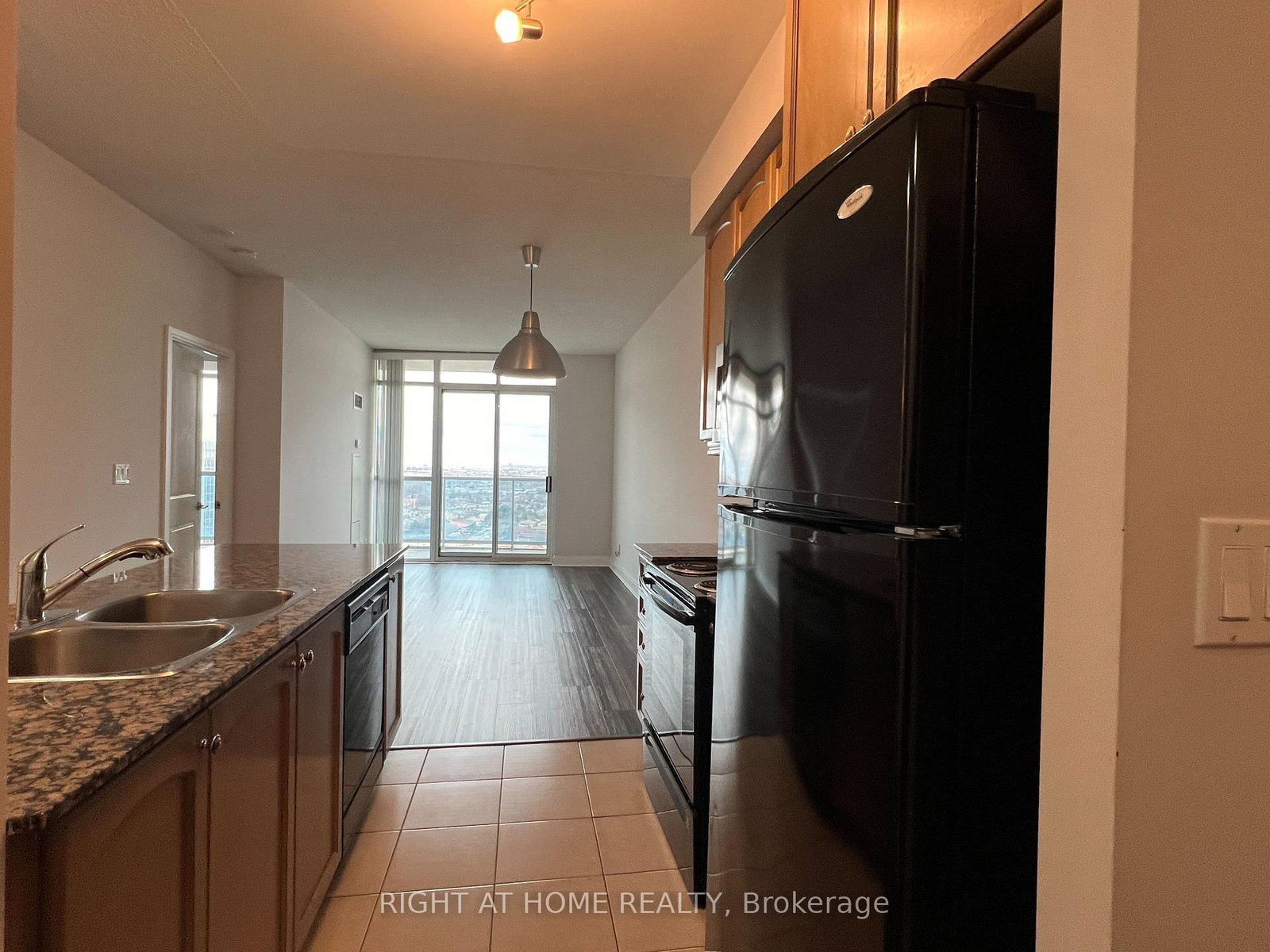 80 Absolute Avenue, Unit 2101 - Photo 6