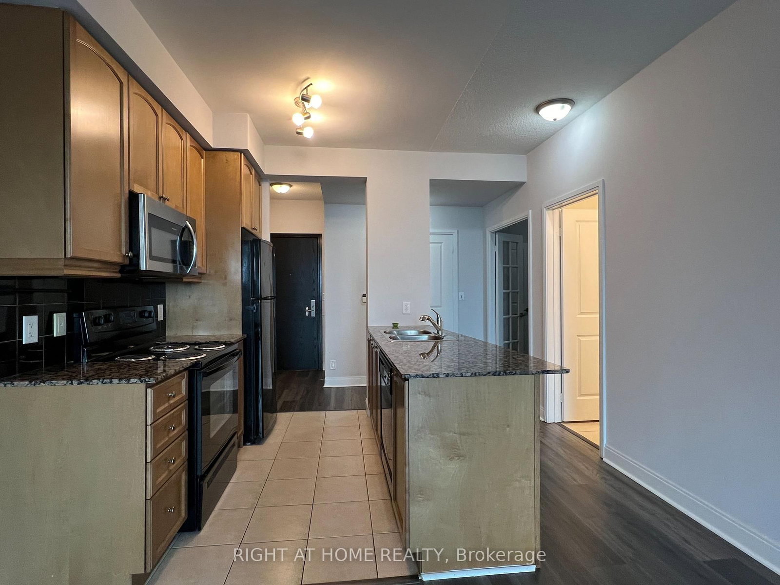 80 Absolute Avenue, Unit 2101 - Photo 8