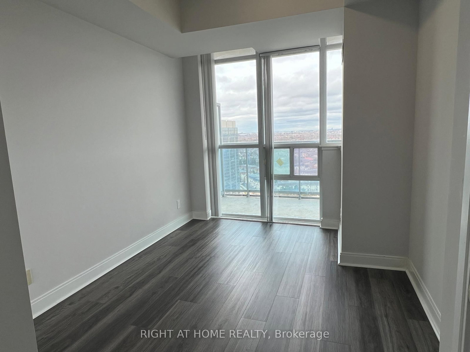 80 Absolute Avenue, Unit 2101 - Photo 9