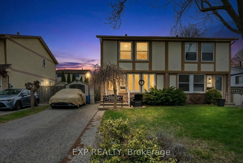 2279 Melissa Cres, Burlington, L7P 3T5 | Image 2