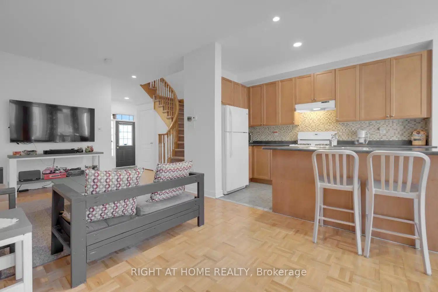 Semi-Detached House for sale at 53 Silent Pond Crescent, Brampton, Ontario, L6V 4S9 - Madoc - MLS: W12996172