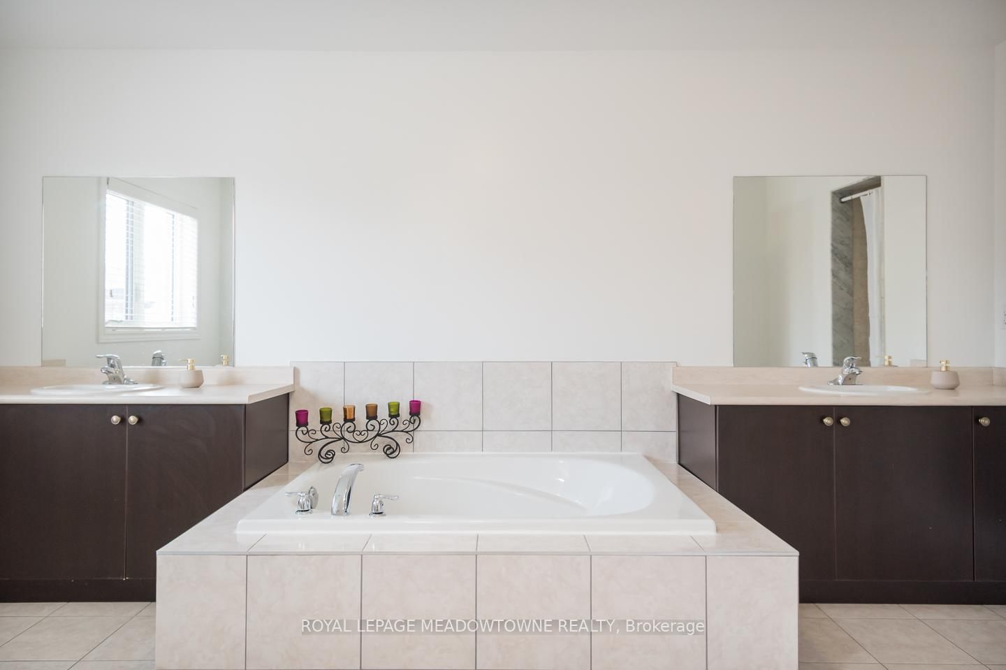 Detached House for sale at 471 Ollerenshaw Pt, Milton, Ontario, L9T 8P7 - Harrison - MLS: W12996210