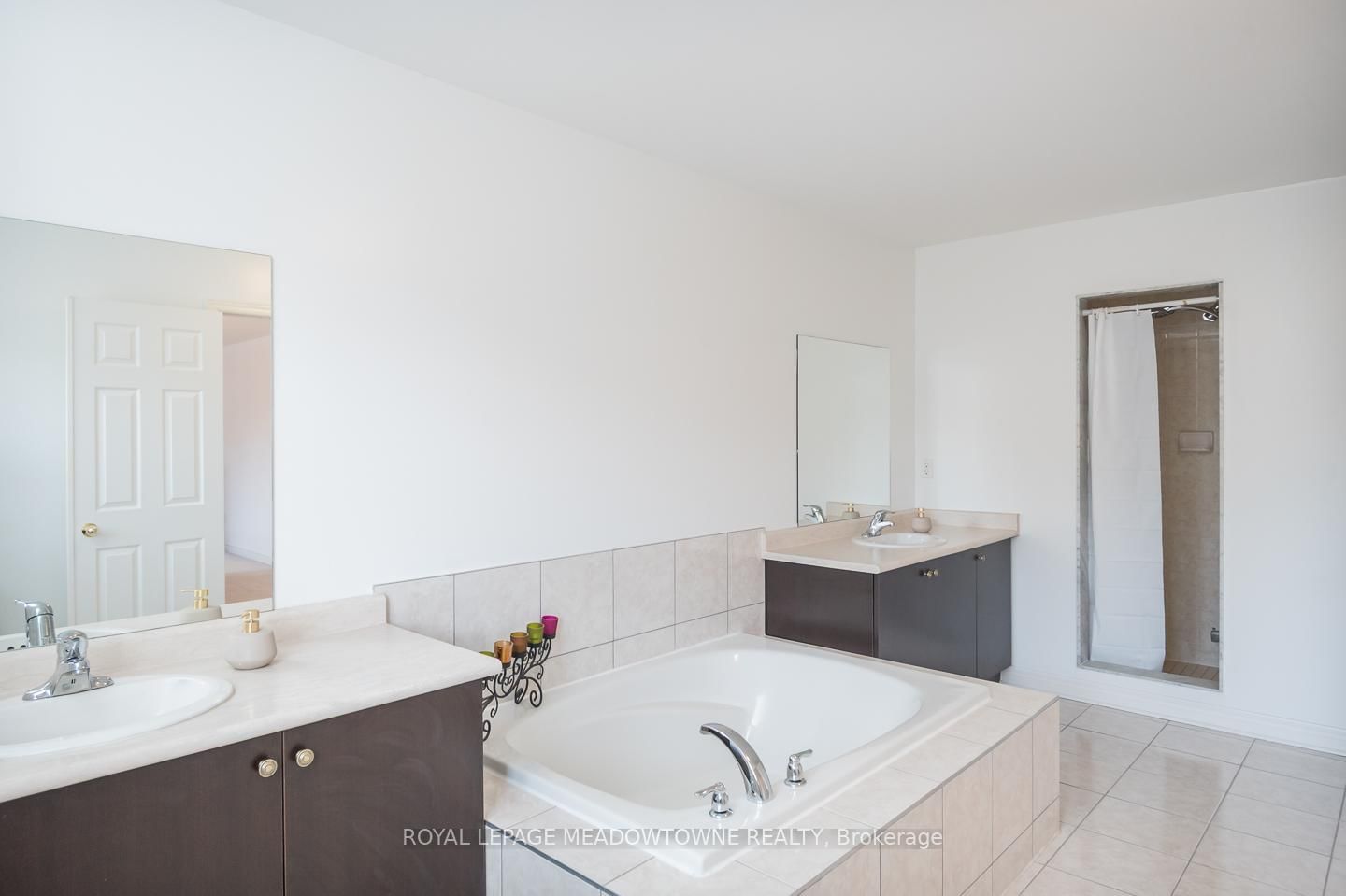 Detached House for sale at 471 Ollerenshaw Pt, Milton, Ontario, L9T 8P7 - Harrison - MLS: W12996210