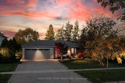 31 Chelvin Dr | Halton Hills | Image