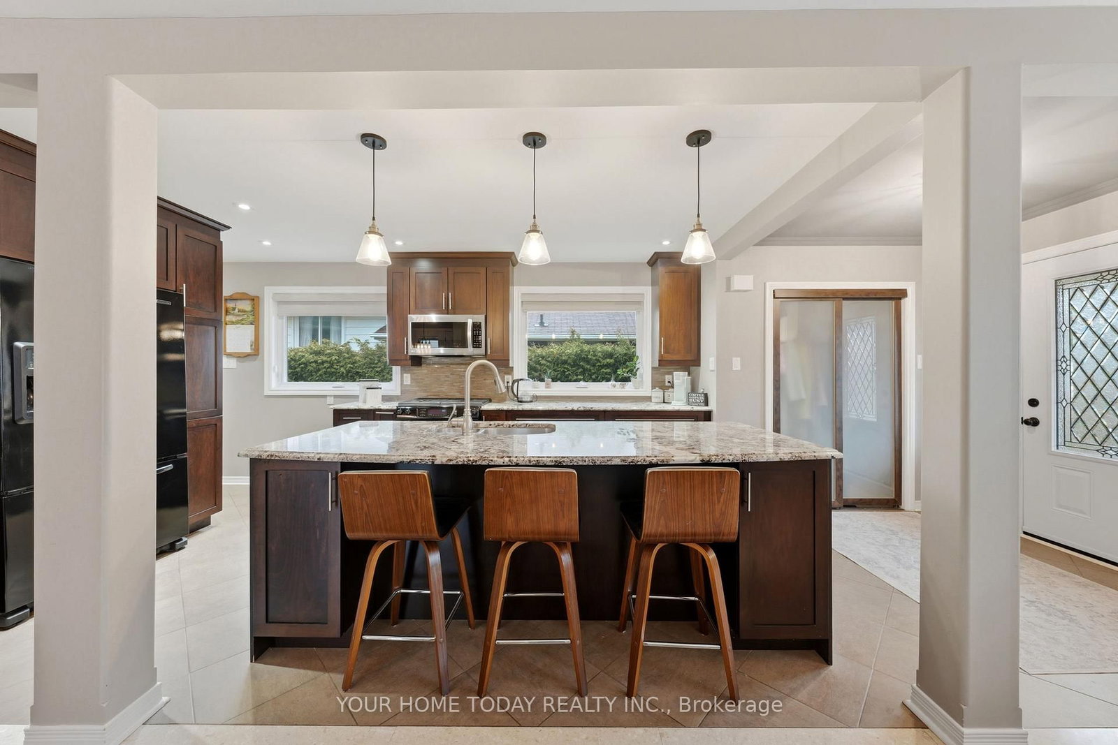 Detached House for sale at 31 Chelvin Drive, Halton Hills, Ontario, L7G 4P8 - Georgetown - MLS: W12996236