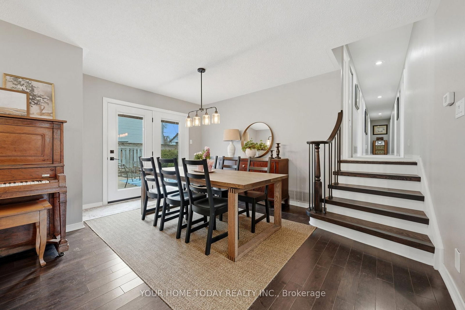 Detached House for sale at 31 Chelvin Drive, Halton Hills, Ontario, L7G 4P8 - Georgetown - MLS: W12996236