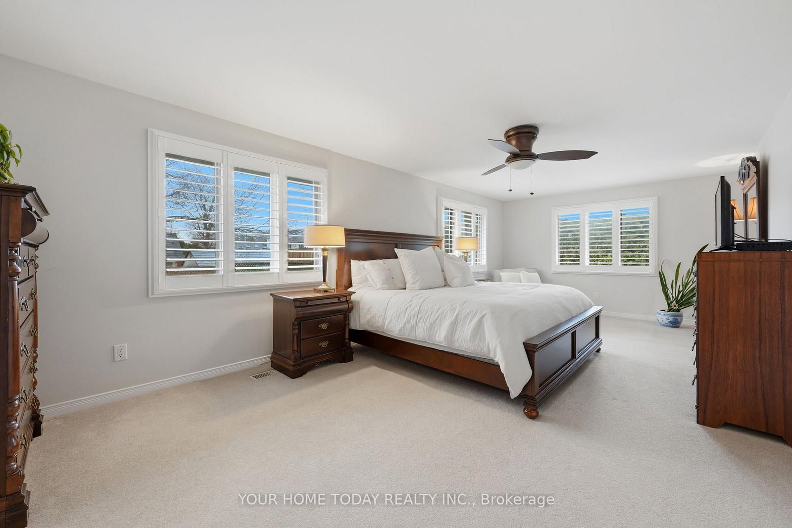 Detached House for sale at 31 Chelvin Drive, Halton Hills, Ontario, L7G 4P8 - Georgetown - MLS: W12996236