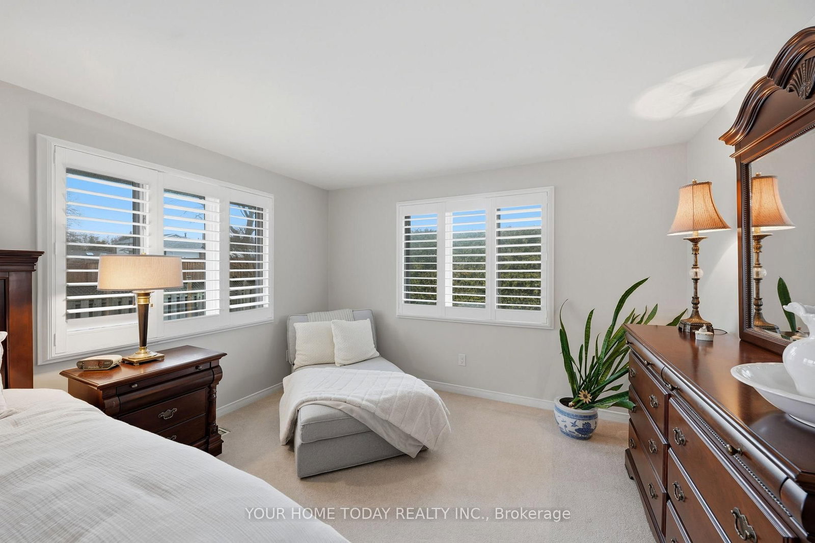 Detached House for sale at 31 Chelvin Drive, Halton Hills, Ontario, L7G 4P8 - Georgetown - MLS: W12996236