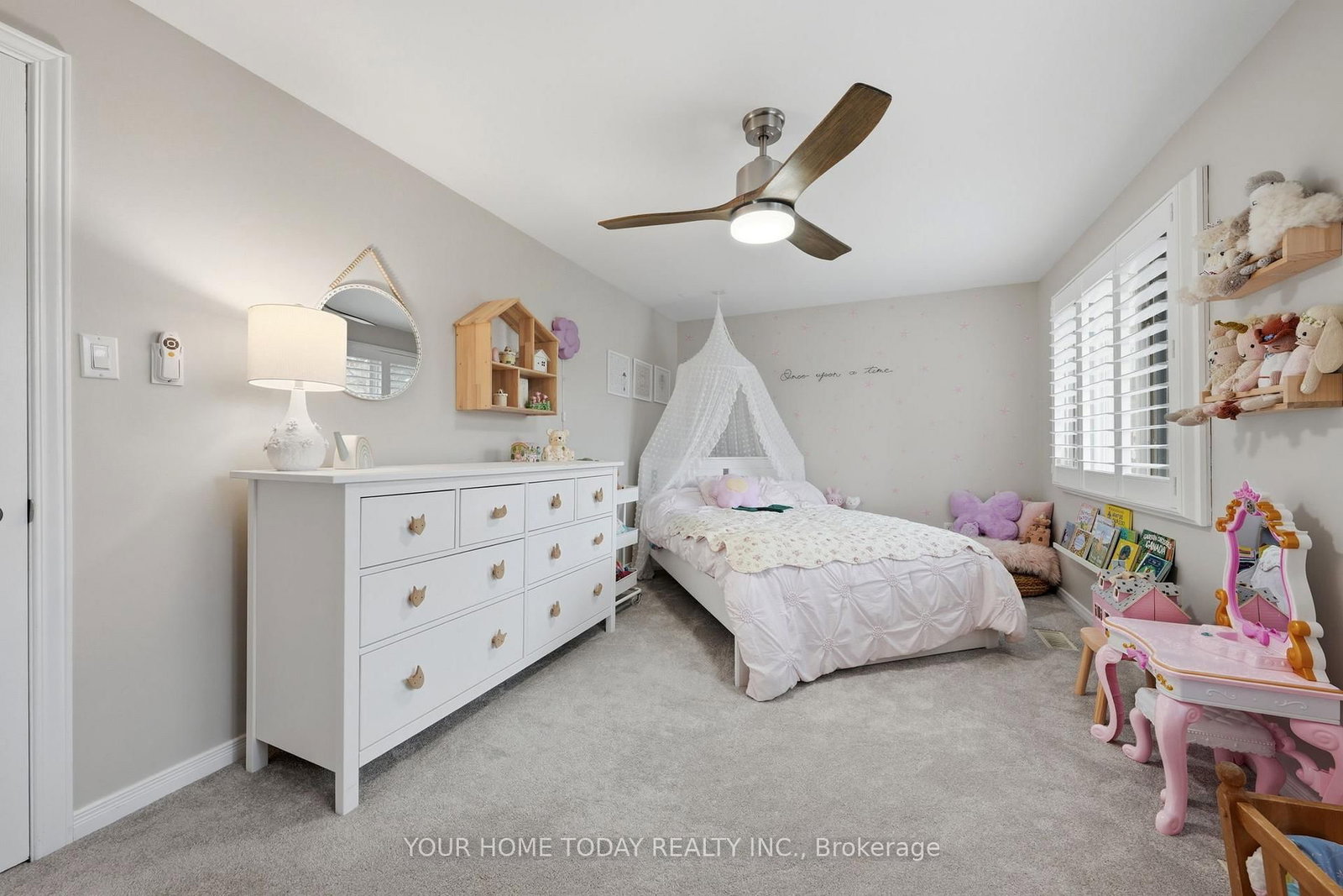 Detached House for sale at 31 Chelvin Drive, Halton Hills, Ontario, L7G 4P8 - Georgetown - MLS: W12996236