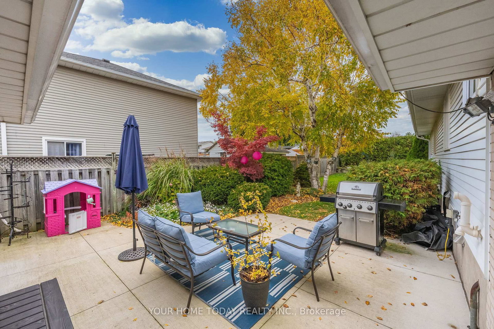 Detached House for sale at 31 Chelvin Drive, Halton Hills, Ontario, L7G 4P8 - Georgetown - MLS: W12996236