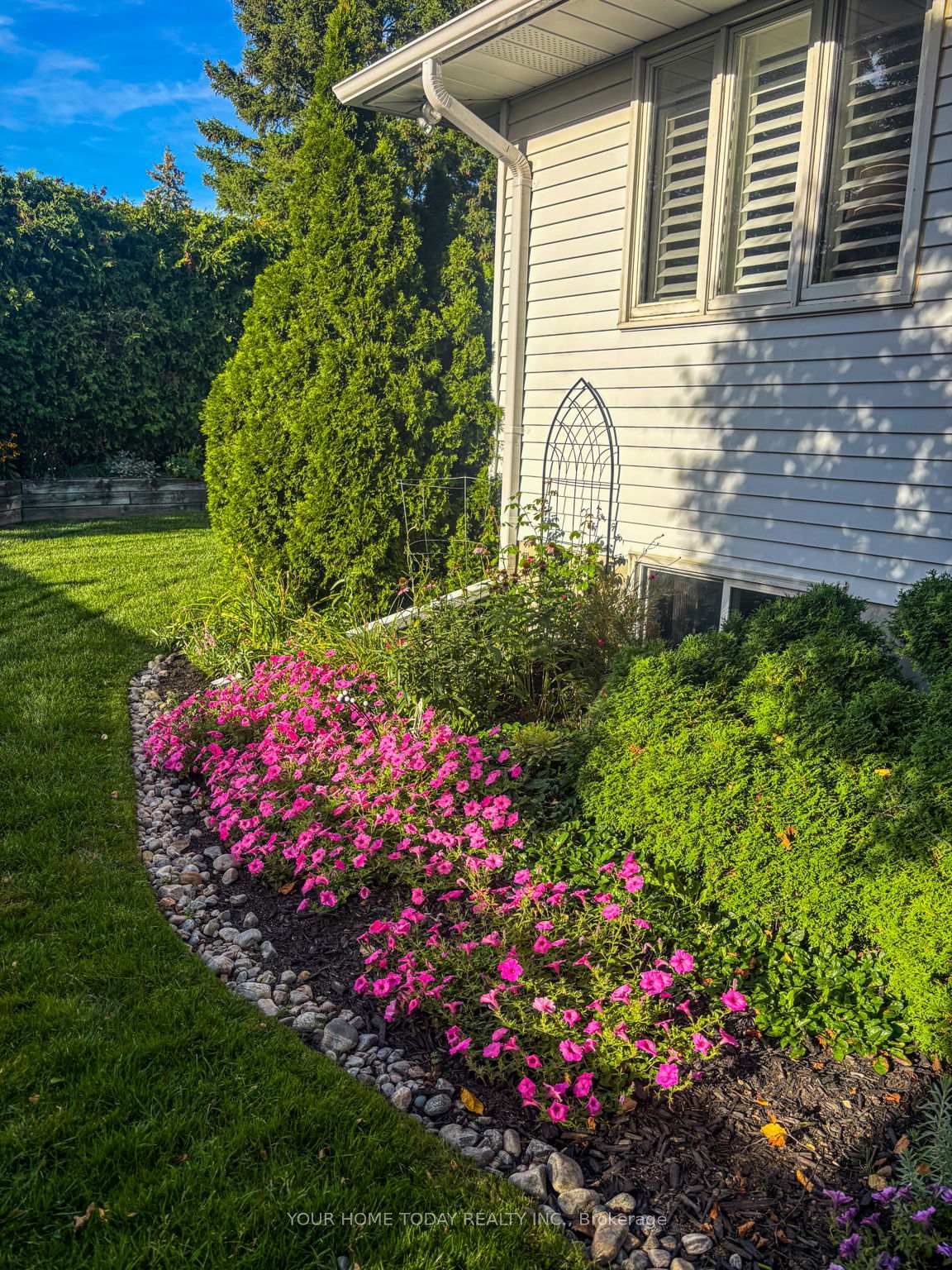 Detached House for sale at 31 Chelvin Drive, Halton Hills, Ontario, L7G 4P8 - Georgetown - MLS: W12996236