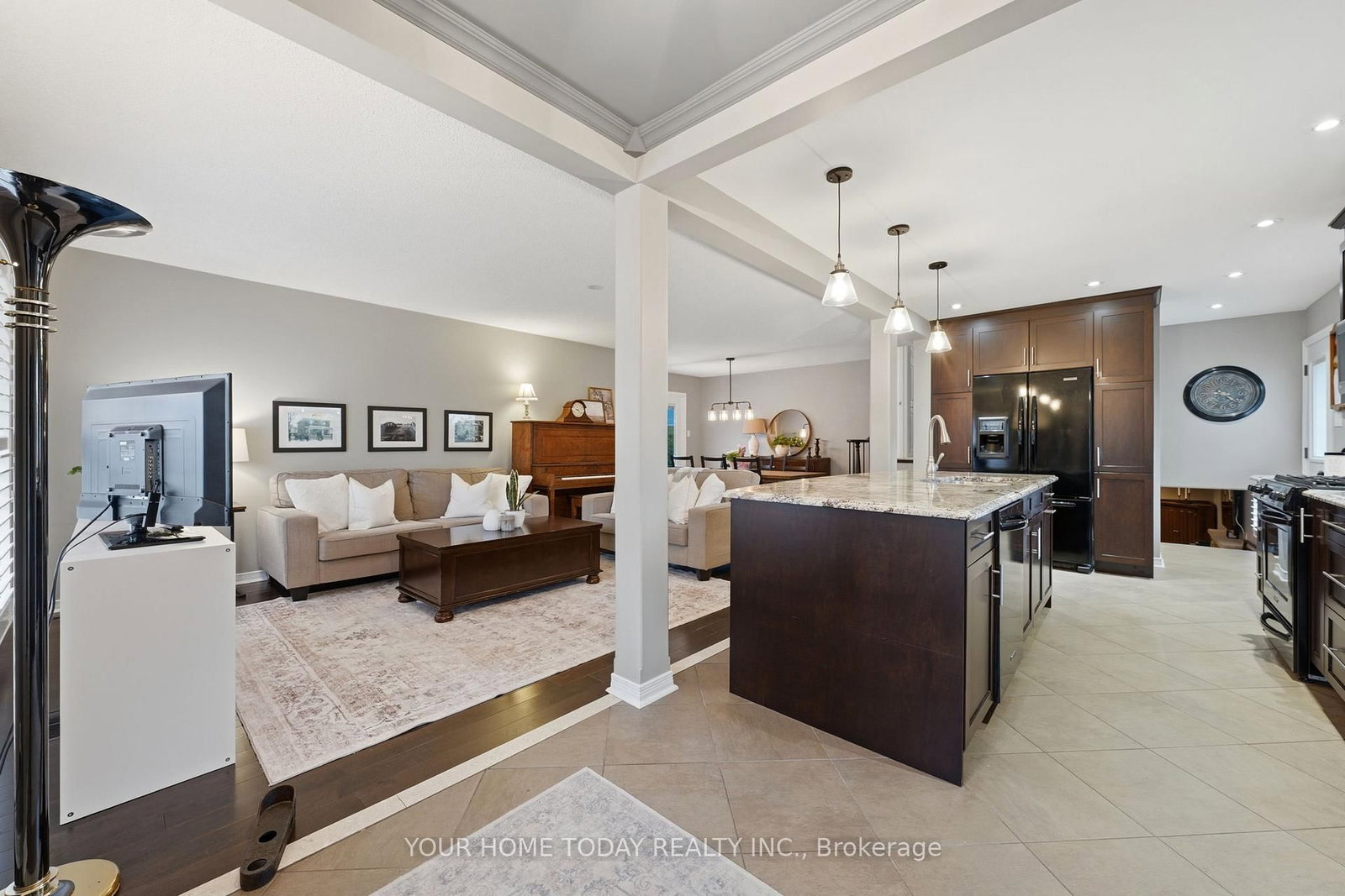 Detached House for sale at 31 Chelvin Drive, Halton Hills, Ontario, L7G 4P8 - Georgetown - MLS: W12996236