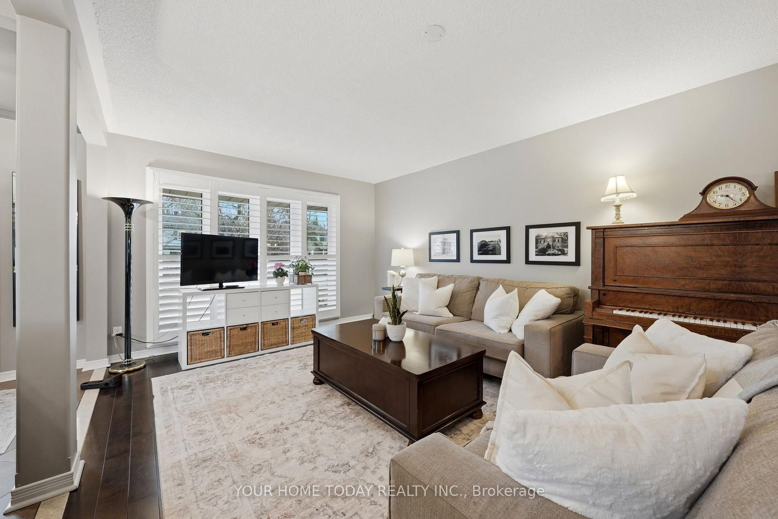 Detached House for sale at 31 Chelvin Drive, Halton Hills, Ontario, L7G 4P8 - Georgetown - MLS: W12996236