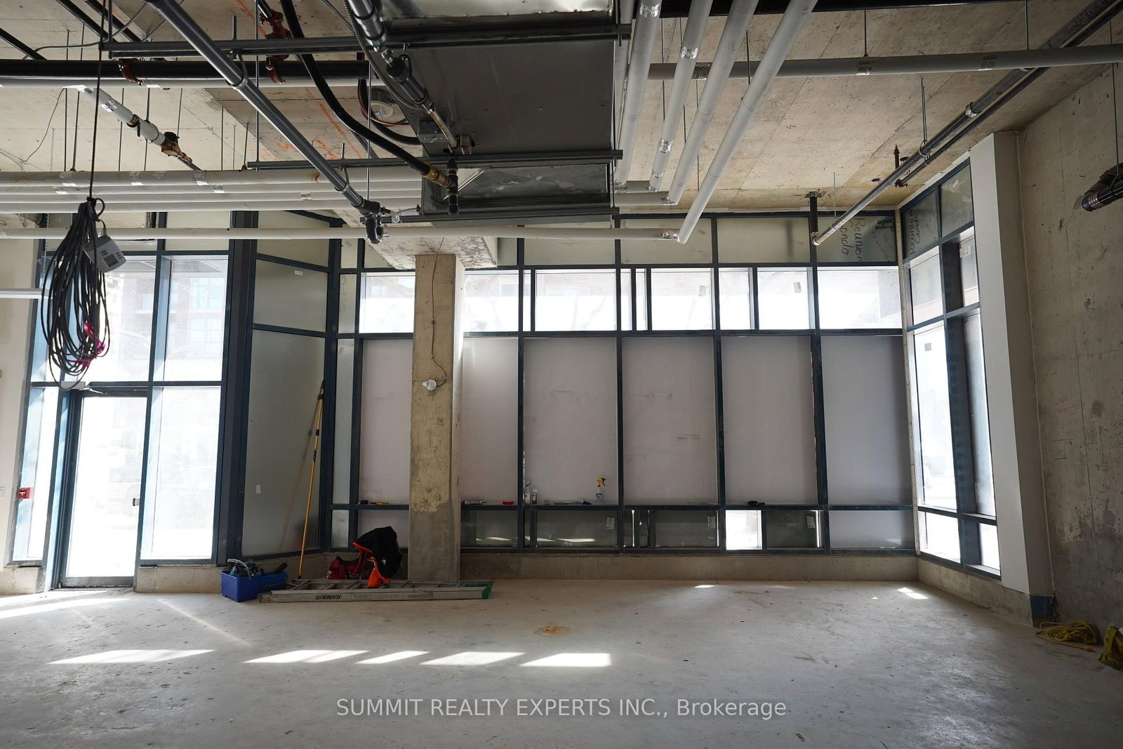 1806 St. Clair Avenue W - Photo 4