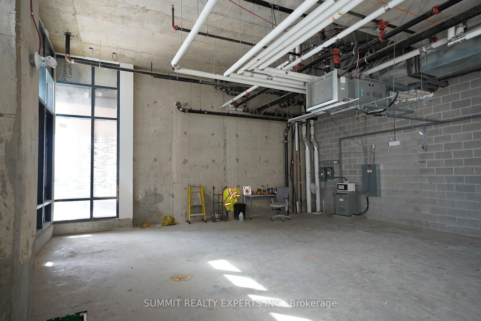 1806 St. Clair Avenue W - Photo 5