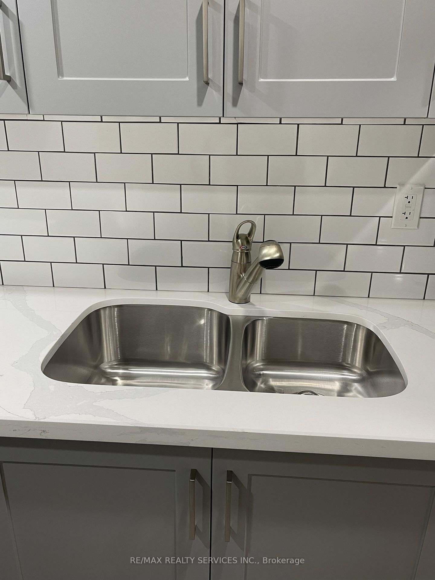 34 Ebury (LOWER) Drive - Photo 10