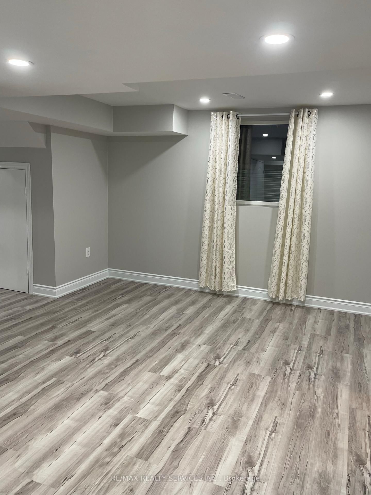 34 Ebury (LOWER) Drive - Photo 11