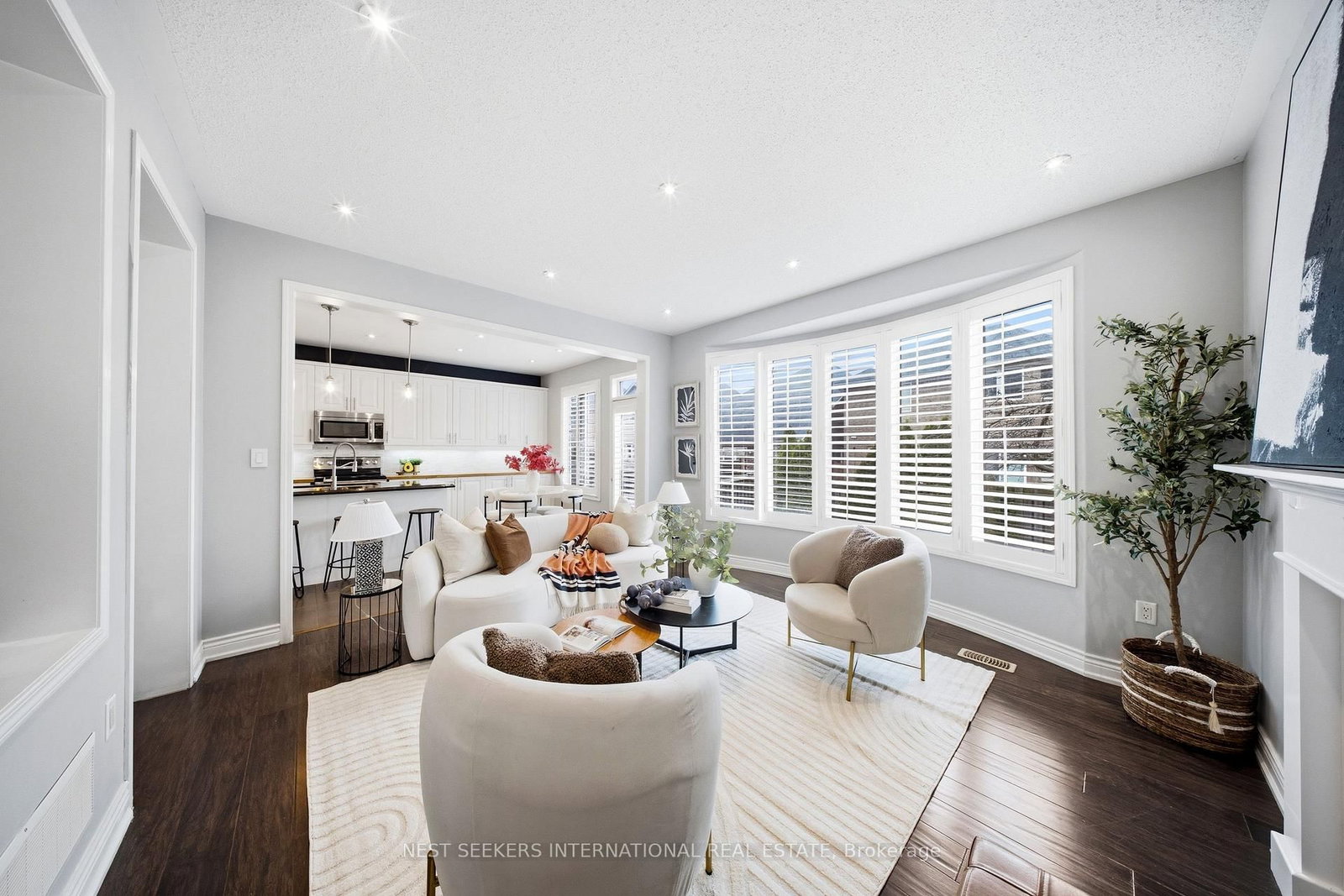 Detached House for sale at 846 Savoline Boulevard, Milton, Ontario, L9T 0Z1 - Harrison - MLS: W12996332