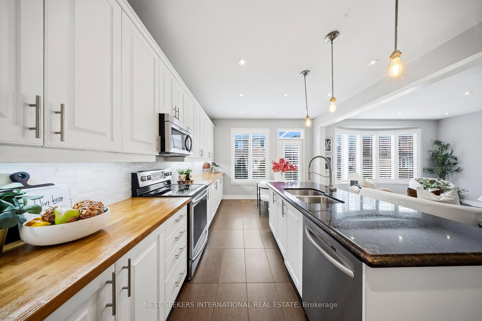 Detached House for sale at 846 Savoline Boulevard, Milton, Ontario, L9T 0Z1 - Harrison - MLS: W12996332