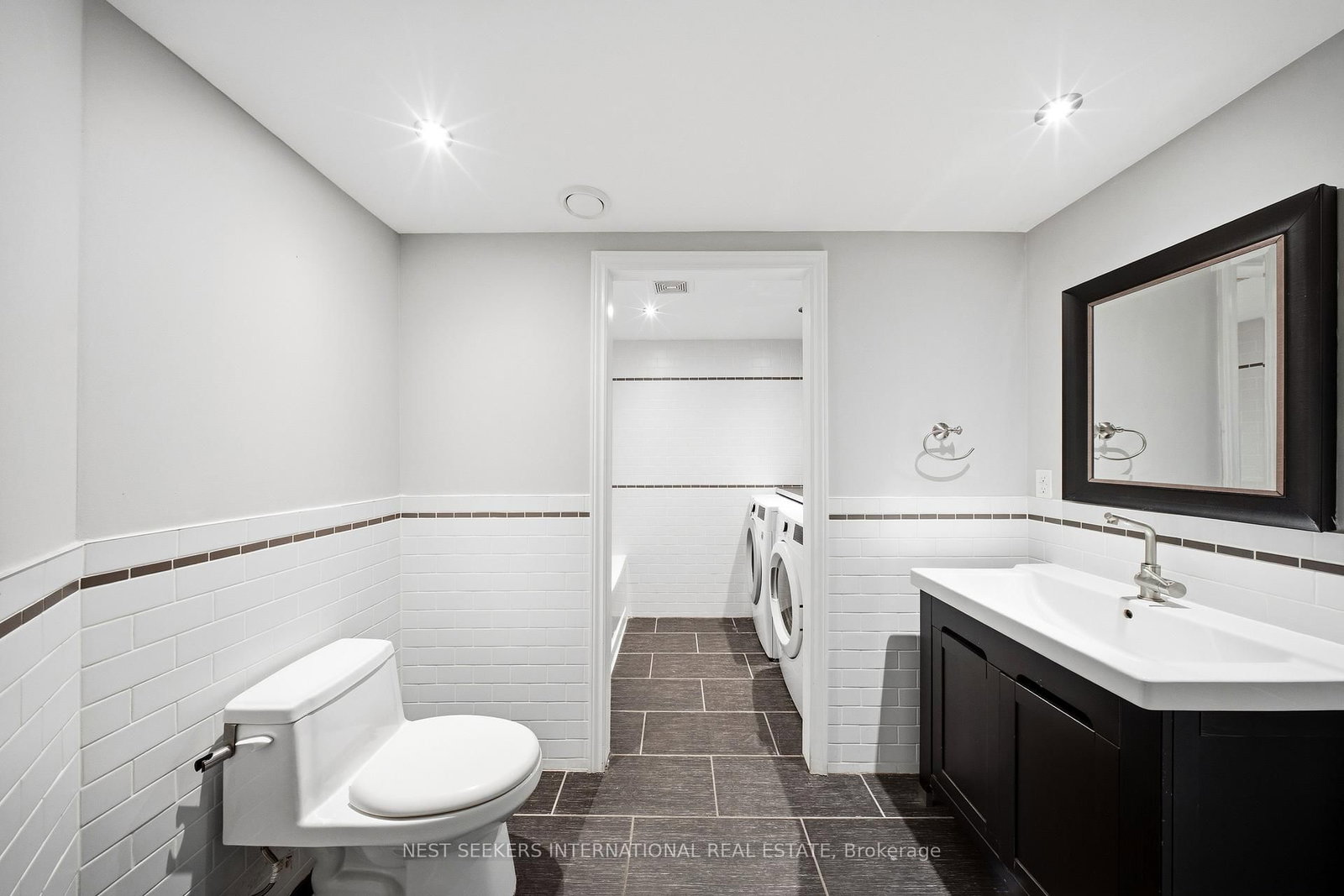 Detached House for sale at 846 Savoline Boulevard, Milton, Ontario, L9T 0Z1 - Harrison - MLS: W12996332