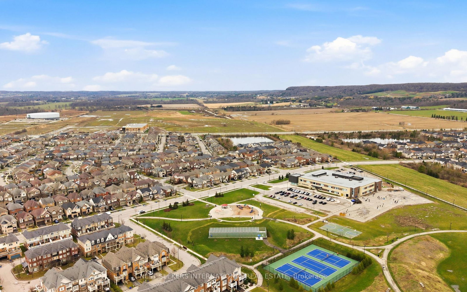 Detached House for sale at 846 Savoline Boulevard, Milton, Ontario, L9T 0Z1 - Harrison - MLS: W12996332