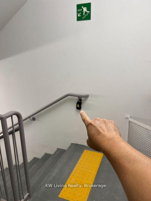 799 The Queensway, Unit 605 - Photo 25