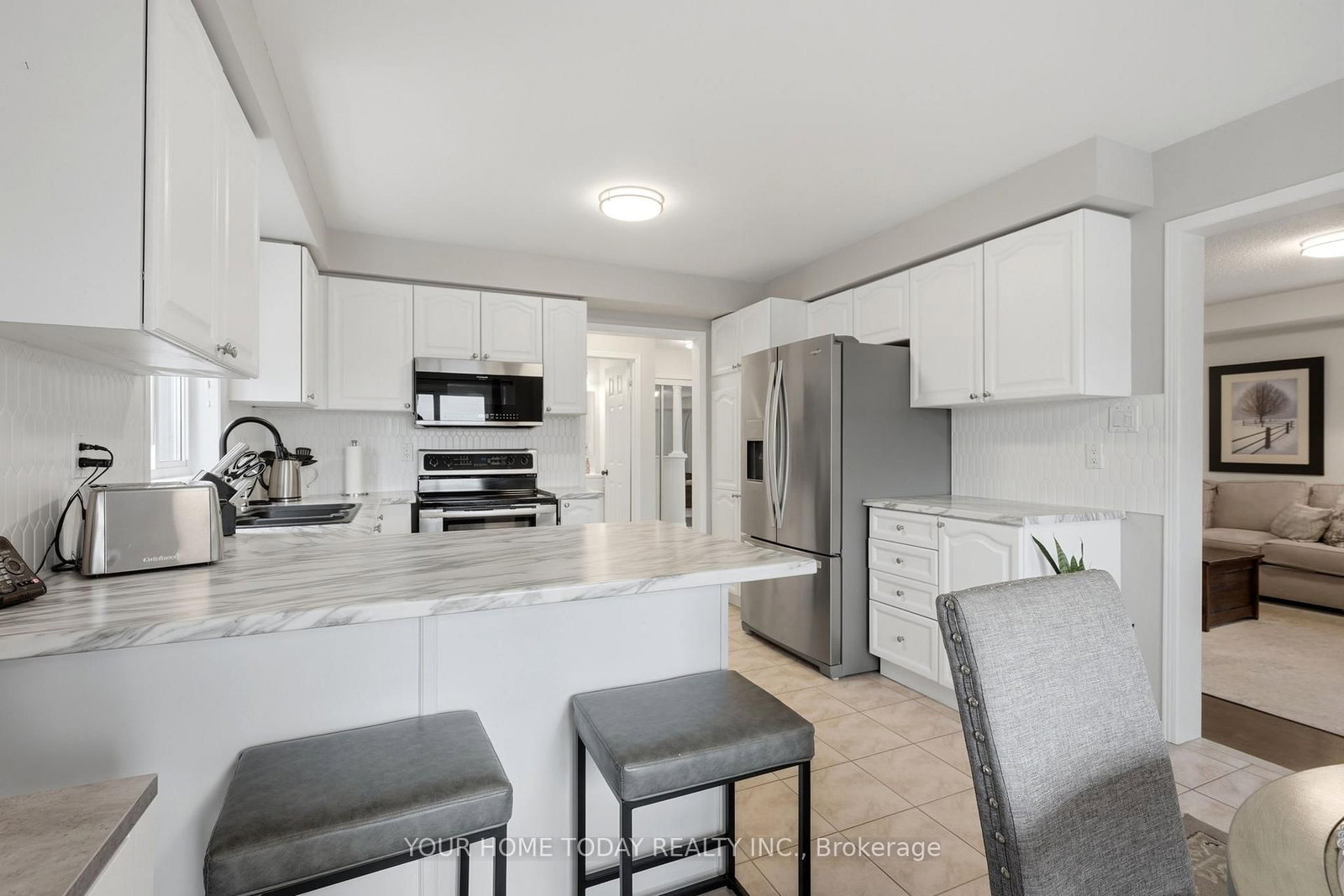 Detached House for sale at 83 Atwood Avenue, Halton Hills, Ontario, L7G 6C5 - Georgetown - MLS: W12996350