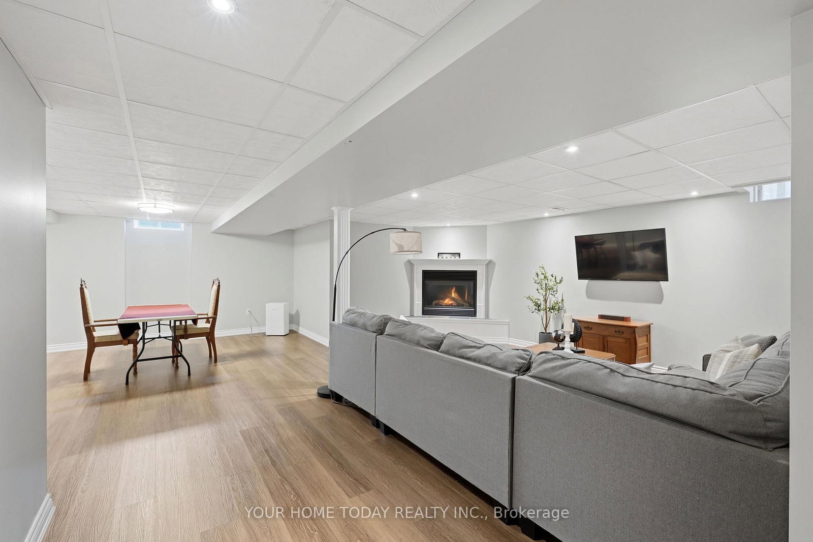 Detached House for sale at 83 Atwood Avenue, Halton Hills, Ontario, L7G 6C5 - Georgetown - MLS: W12996350