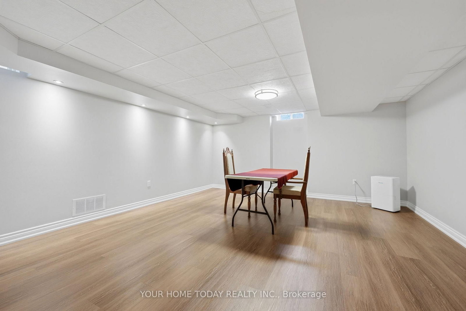 Detached House for sale at 83 Atwood Avenue, Halton Hills, Ontario, L7G 6C5 - Georgetown - MLS: W12996350