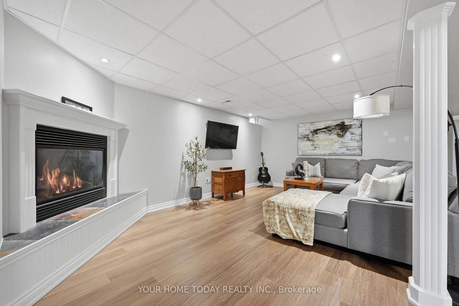 Detached House for sale at 83 Atwood Avenue, Halton Hills, Ontario, L7G 6C5 - Georgetown - MLS: W12996350