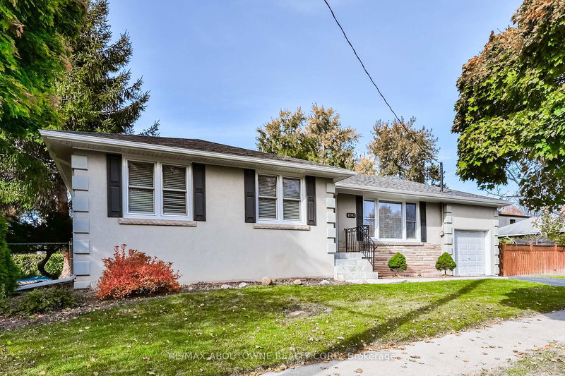 home for lease on 2063 HIXON Street