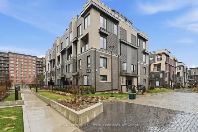 10 - 3425 Ridgeway Drive