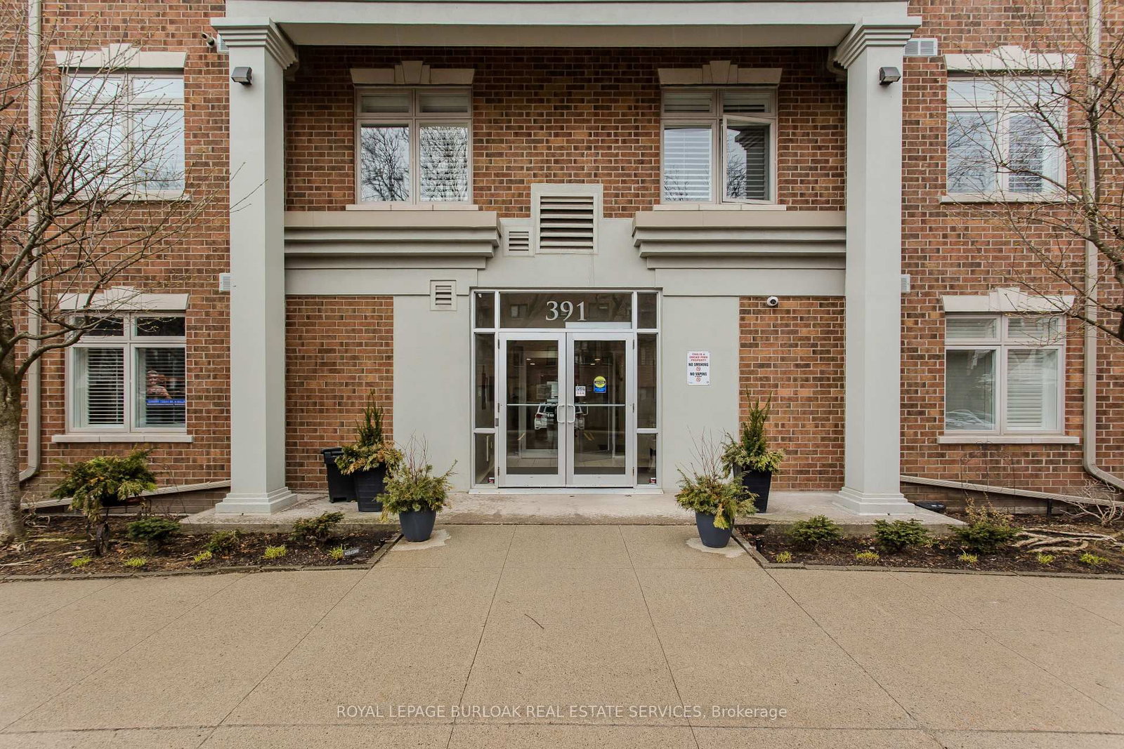 391 Plains Road E, Unit 412 - Photo 32