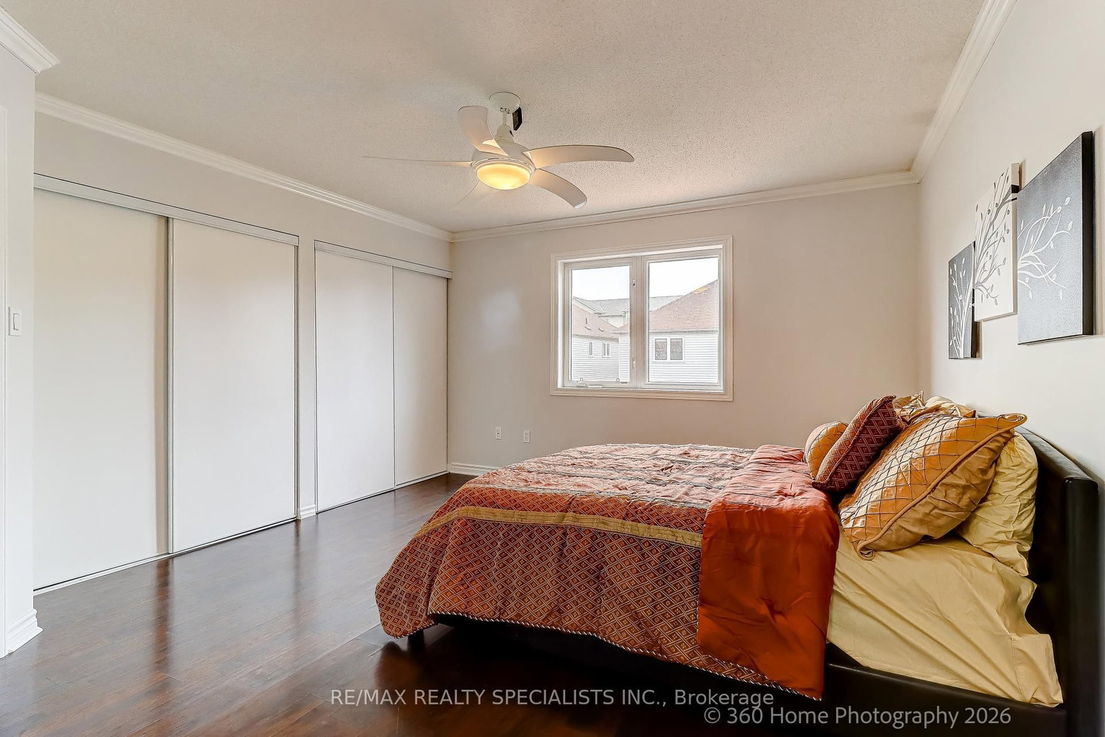 Townhouse for sale at 233 Sherwood Road, Milton, Ontario, L9T 7C1 - Dempsey - MLS: W12996500