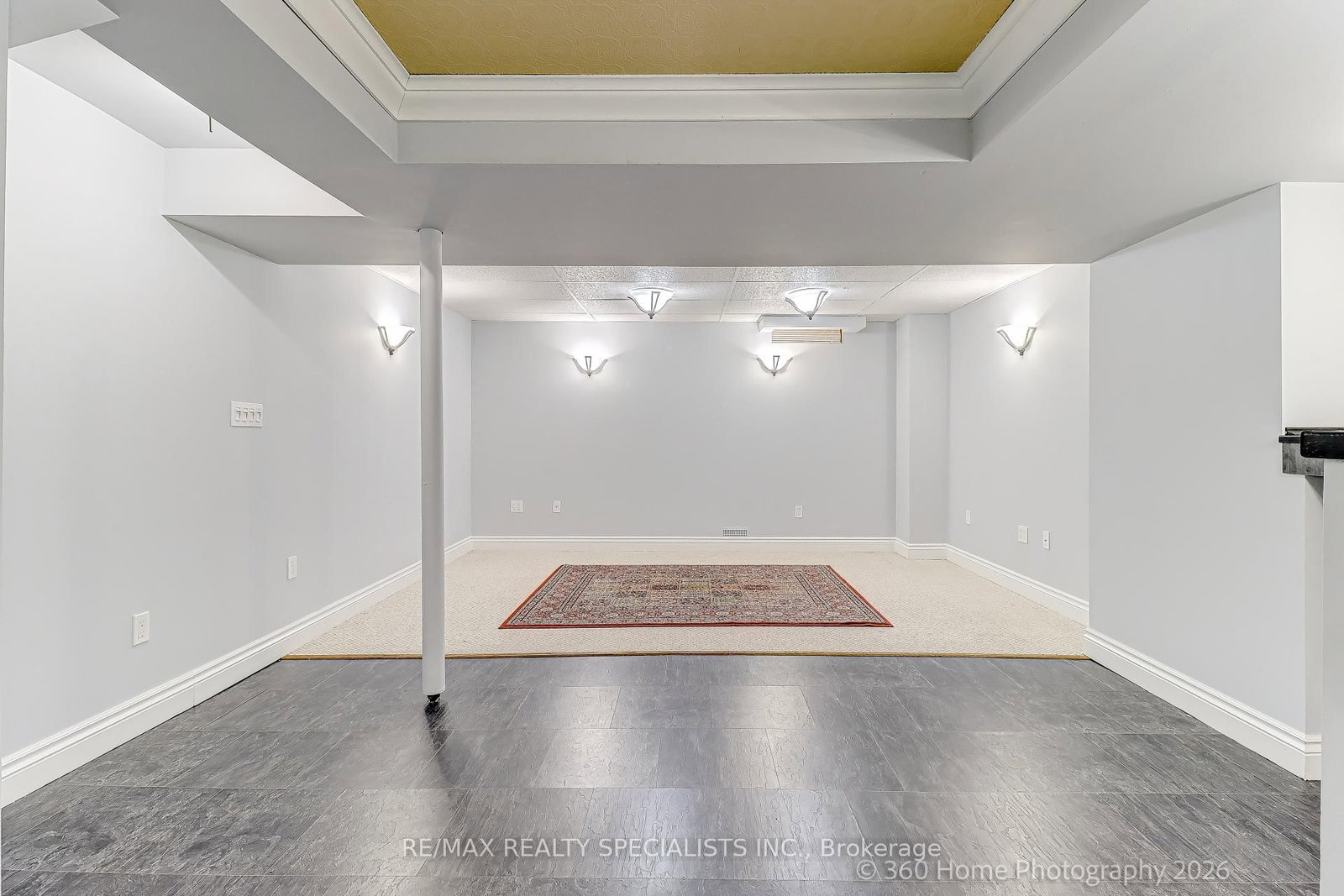 Townhouse for sale at 233 Sherwood Road, Milton, Ontario, L9T 7C1 - Dempsey - MLS: W12996500