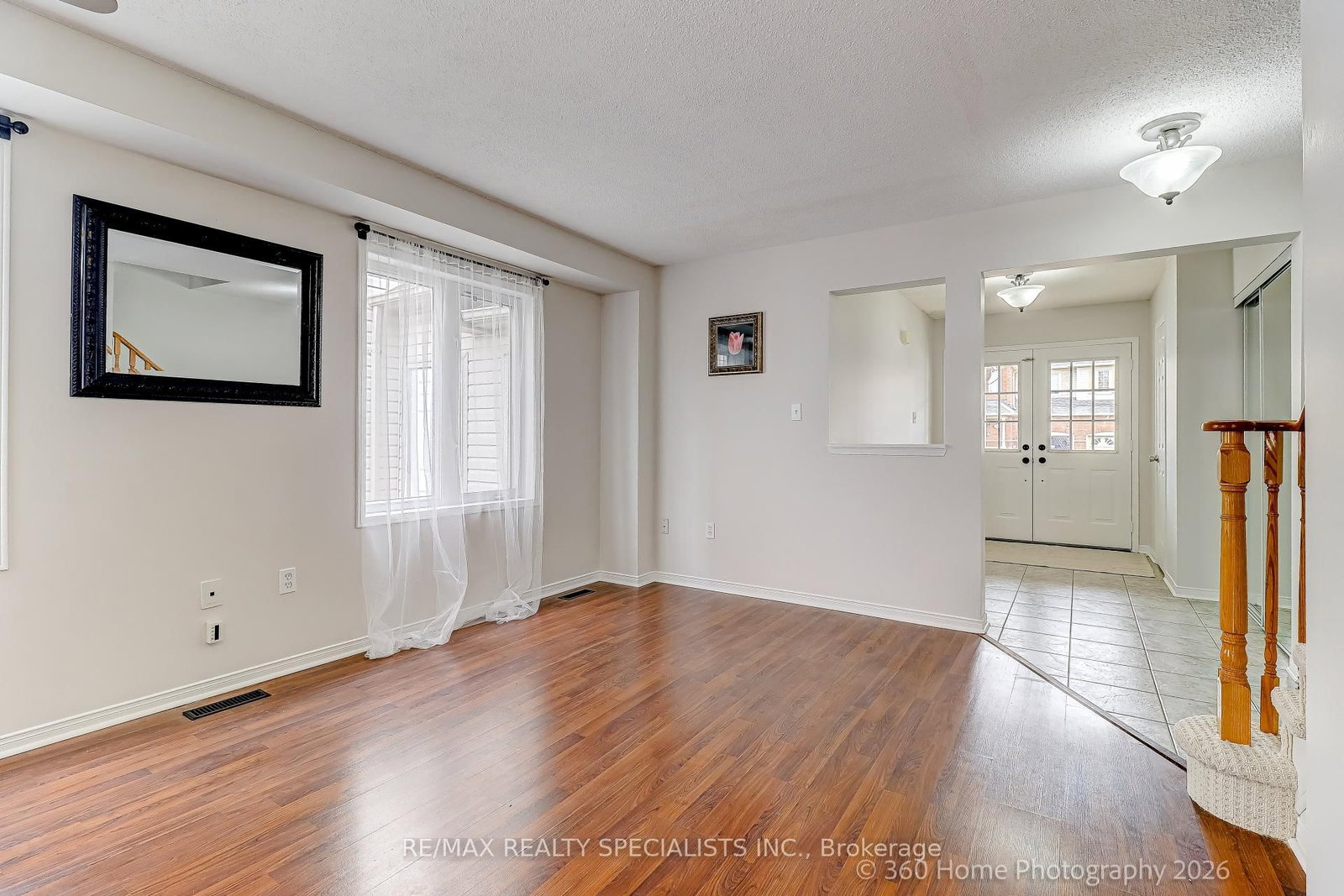 Townhouse for sale at 233 Sherwood Road, Milton, Ontario, L9T 7C1 - Dempsey - MLS: W12996500