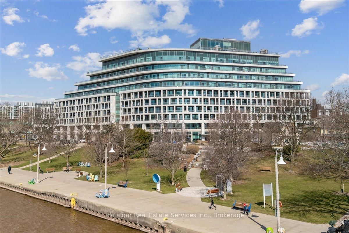 11 Bronte Road, Unit 327