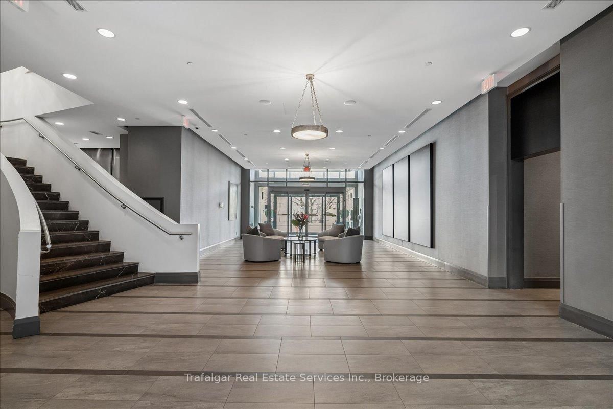 11 Bronte Road, Unit 327 - Photo 3