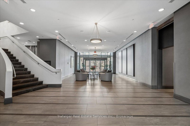 327 - 11 Bronte Rd, Oakville, L6L 0E1 | Image 3